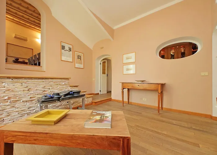 Piscinula - Charming In Trastevere Apartment