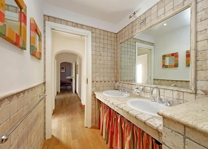Piscinula - Charming In Trastevere Rom